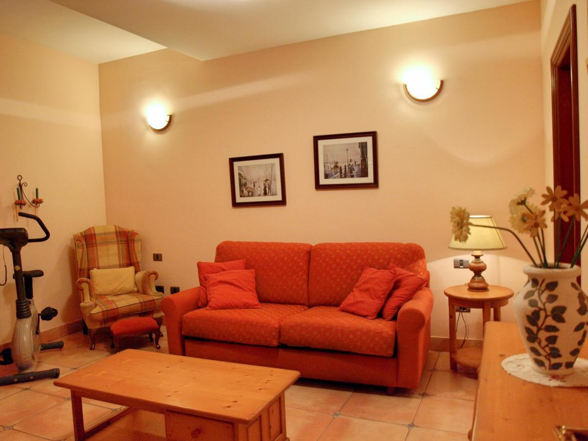 Flatguest - Spacious Home La Garita Extérieur photo